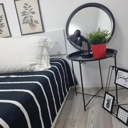 Party For Big Groups شقة تيرانا