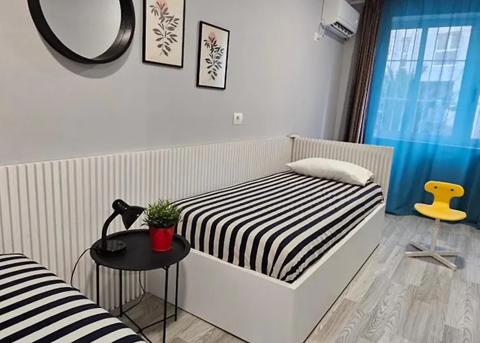 Party For Big Groups * 地拉那